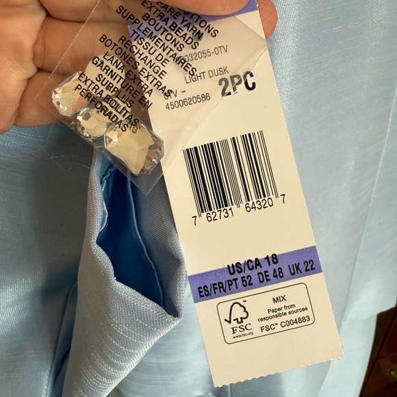 Albert Nipón Light Blue Dress Suit with Embellishments - Picture 7 of 13